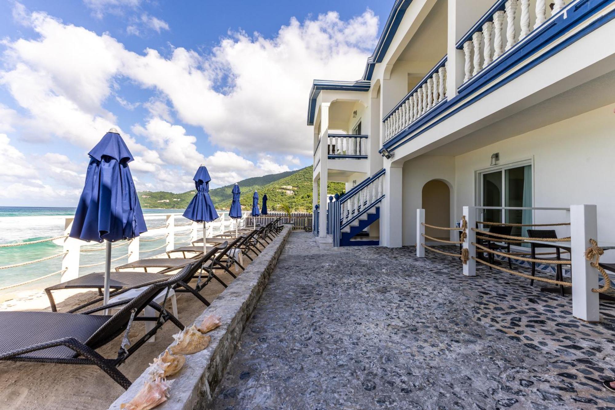 Sebastian'S On The Beach Hotel Freshwater Pond Dış mekan fotoğraf